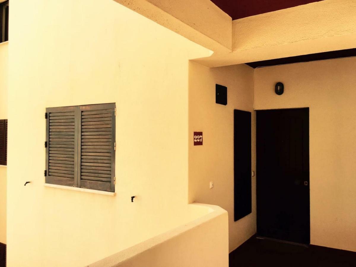 Lagos Apartment Ap Praia Dona Ana Eksteriør bilde